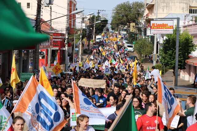 Lideranças sindicais, professores, estudantes e trabalhadores em geral se unem contra Reforma da Previdência